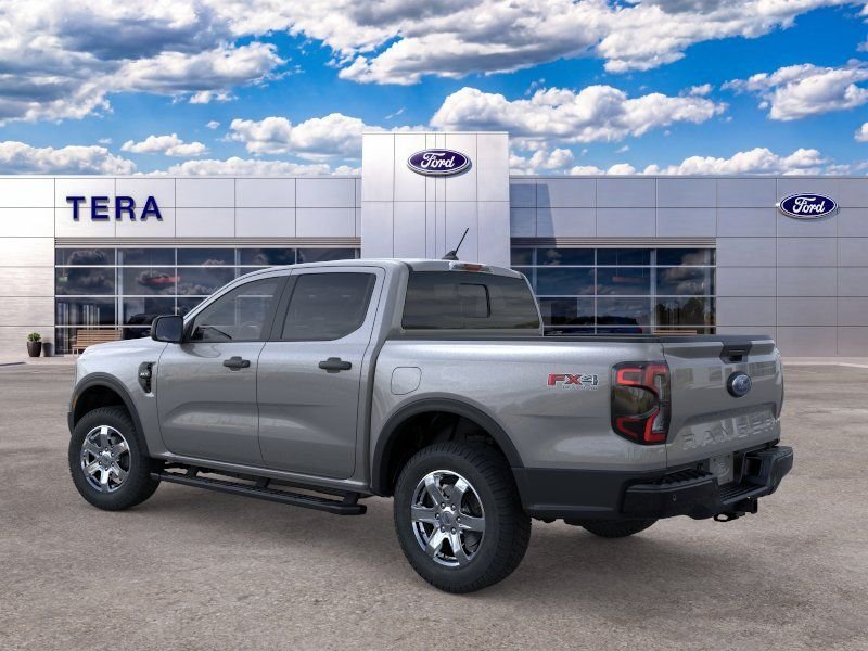 New 2026 Carbonized Gray Metallic Ford XLT image 5