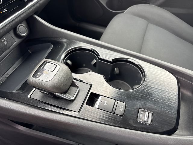 Used 2024 White Nissan S image 24