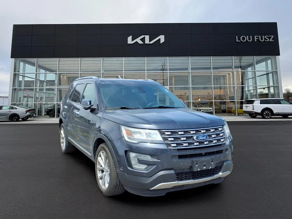 2017 Ford Explorer Limited 4WD's photo