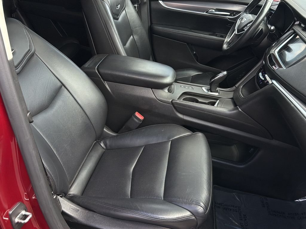 Used 2018 Red Cadillac Luxury image 8