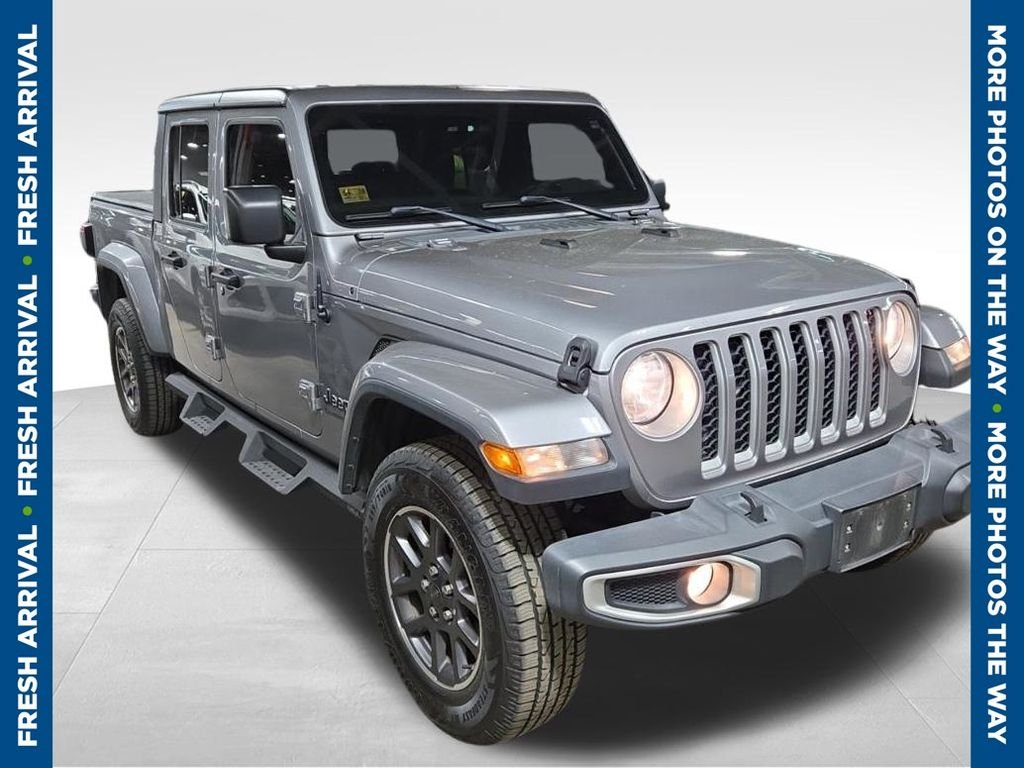 Used 2020 Silver Jeep Overland image 1