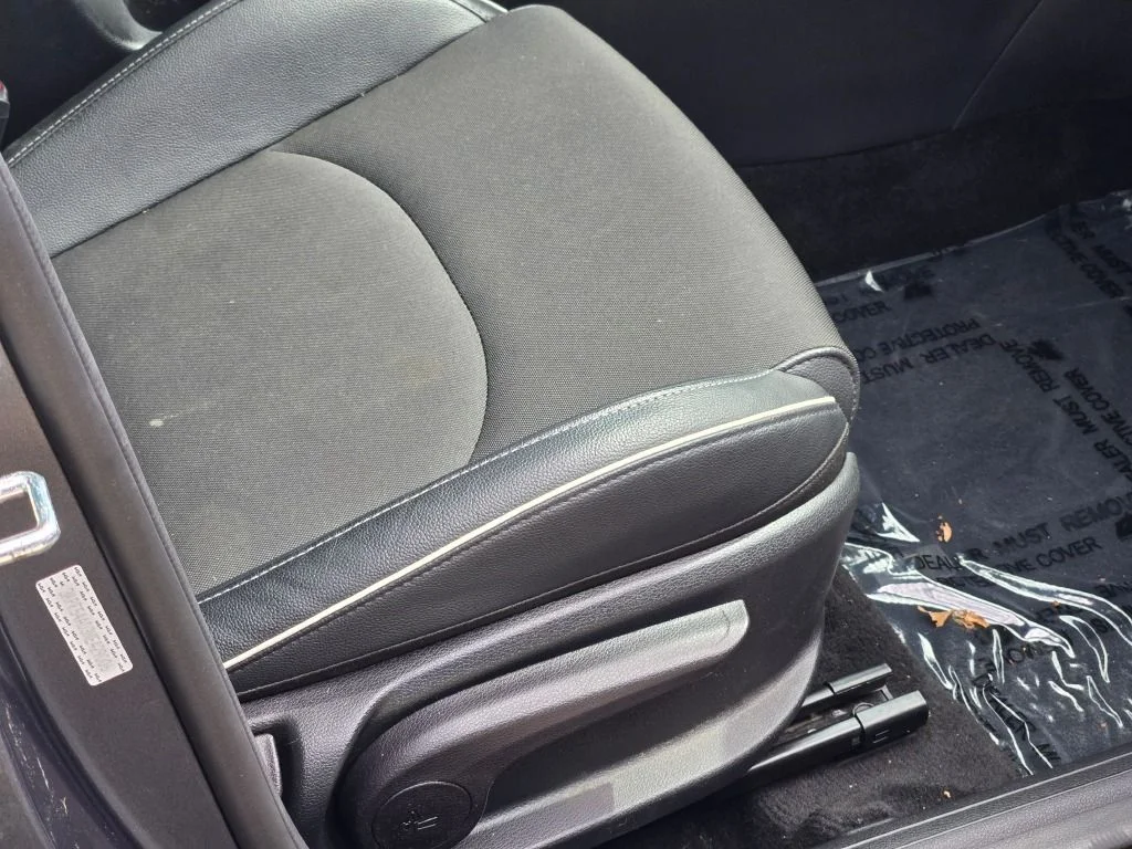 Used 2022 Gray Kia GT-Line image 6