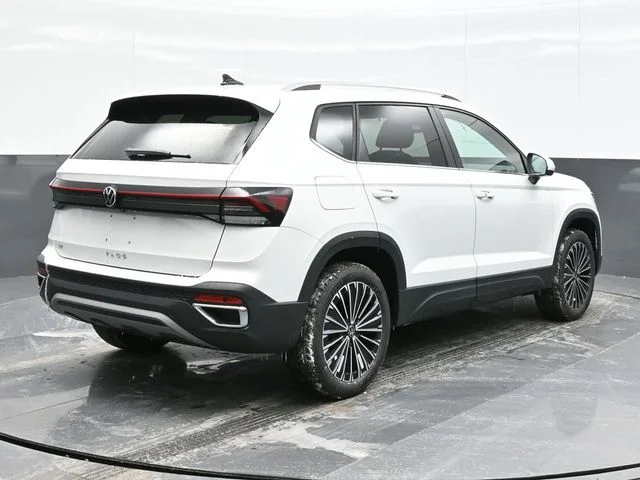 2025 Volkswagen Taos SE - Photo 9