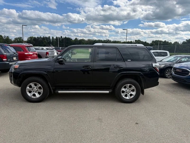 Used 2018 Black Toyota SR5 Premium image 19