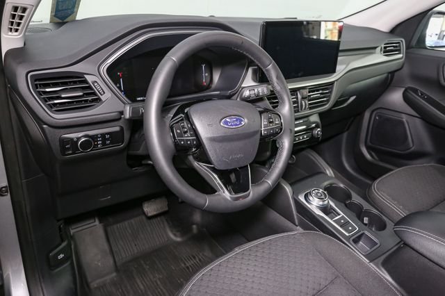 Used 2023 Silver Ford Active image 20