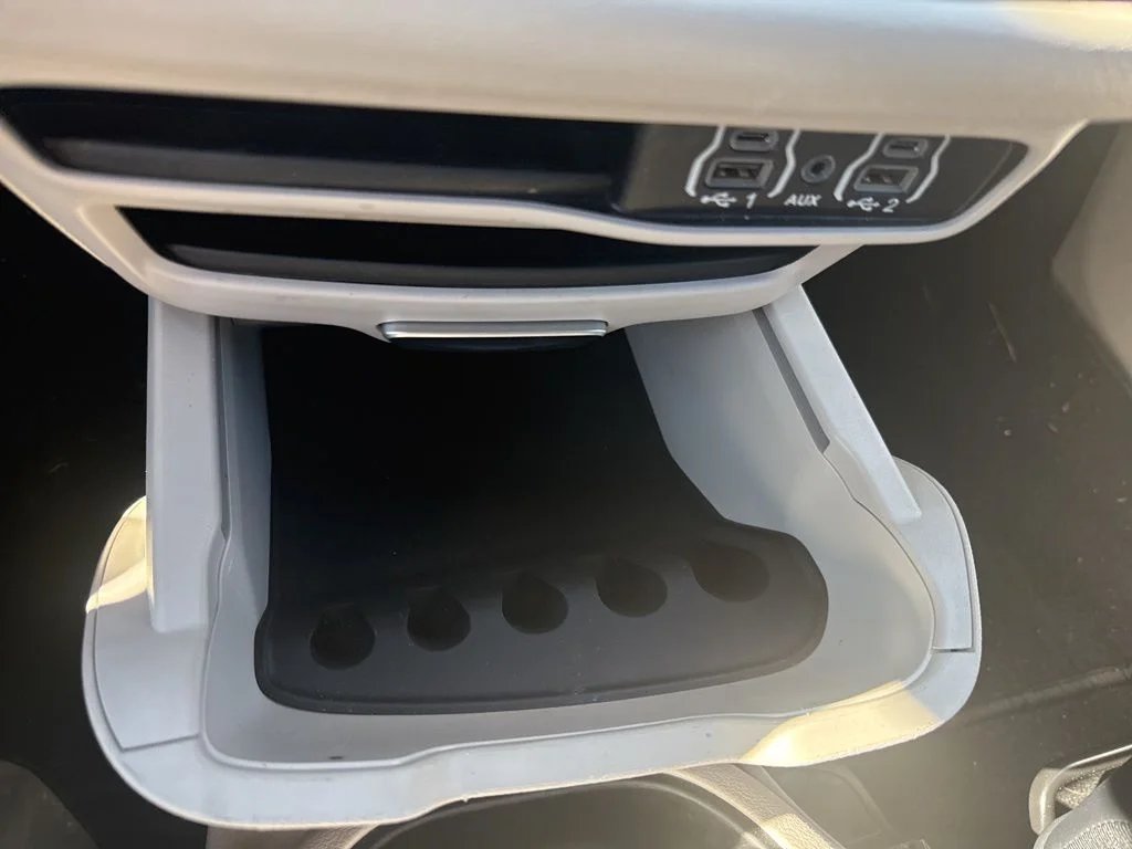 Used 2024 Diamond Black Chrysler Touring L image 32