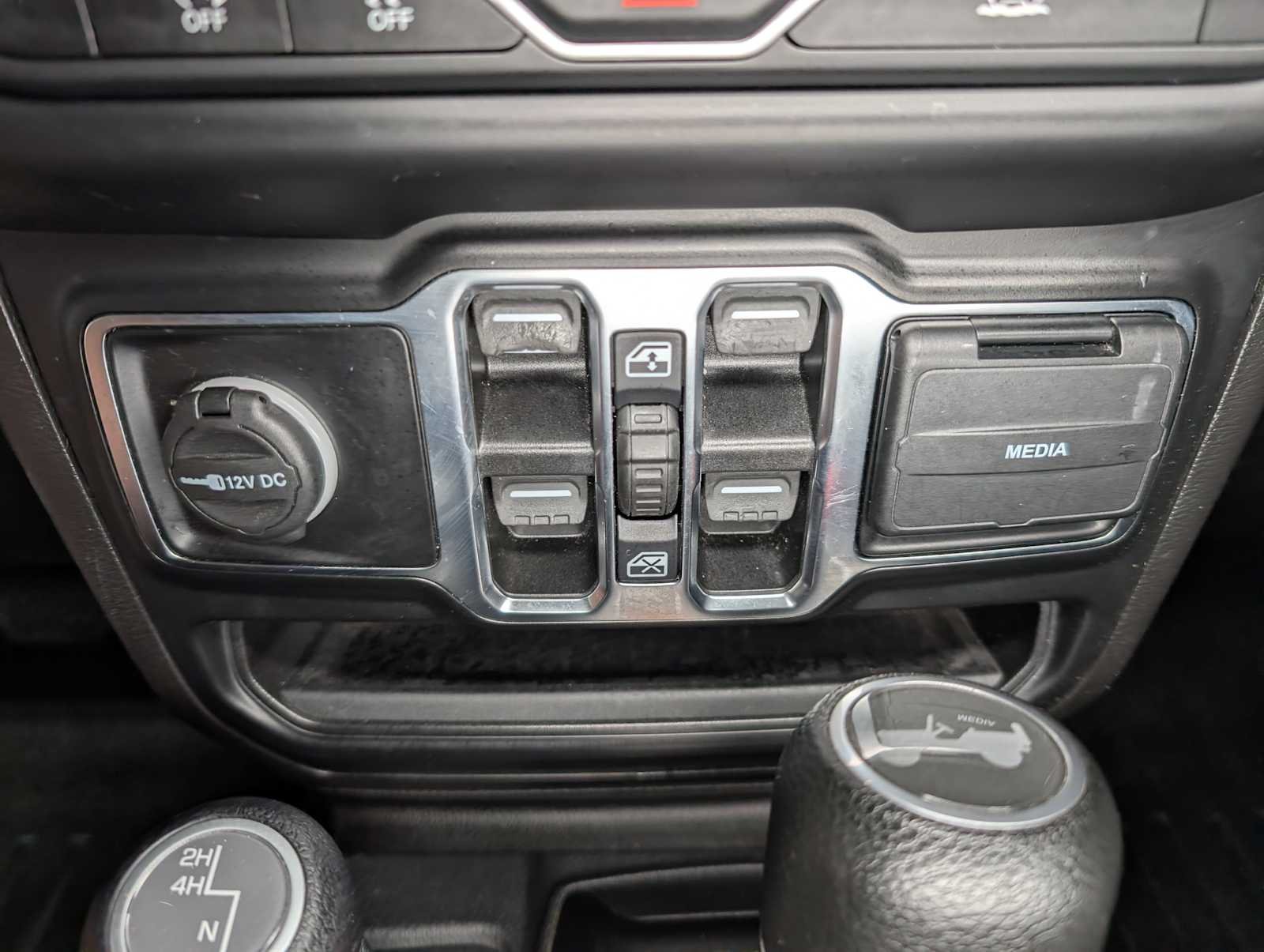 2022 Jeep Wrangler Unlimited Sahara - Photo 31