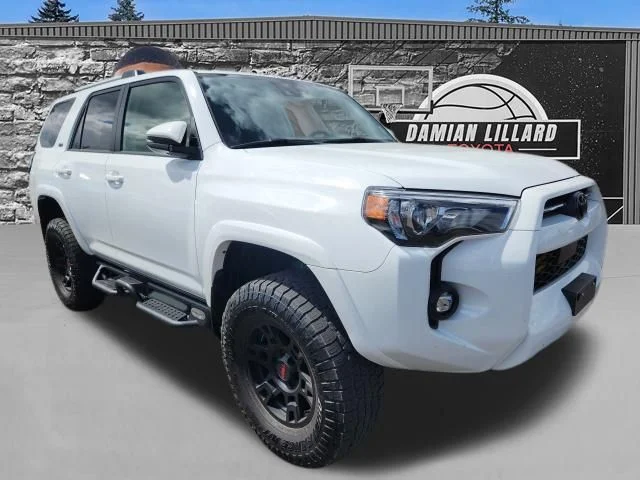 2024 Toyota 4Runner SR5 Premium 4WD V6's photo