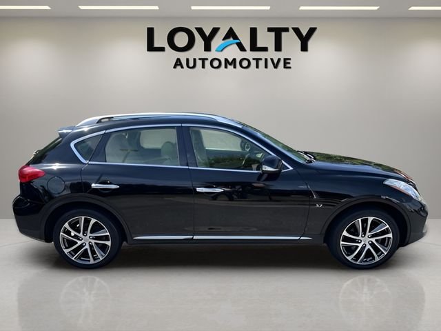 Used 2017 Black INFINITI Base image 7