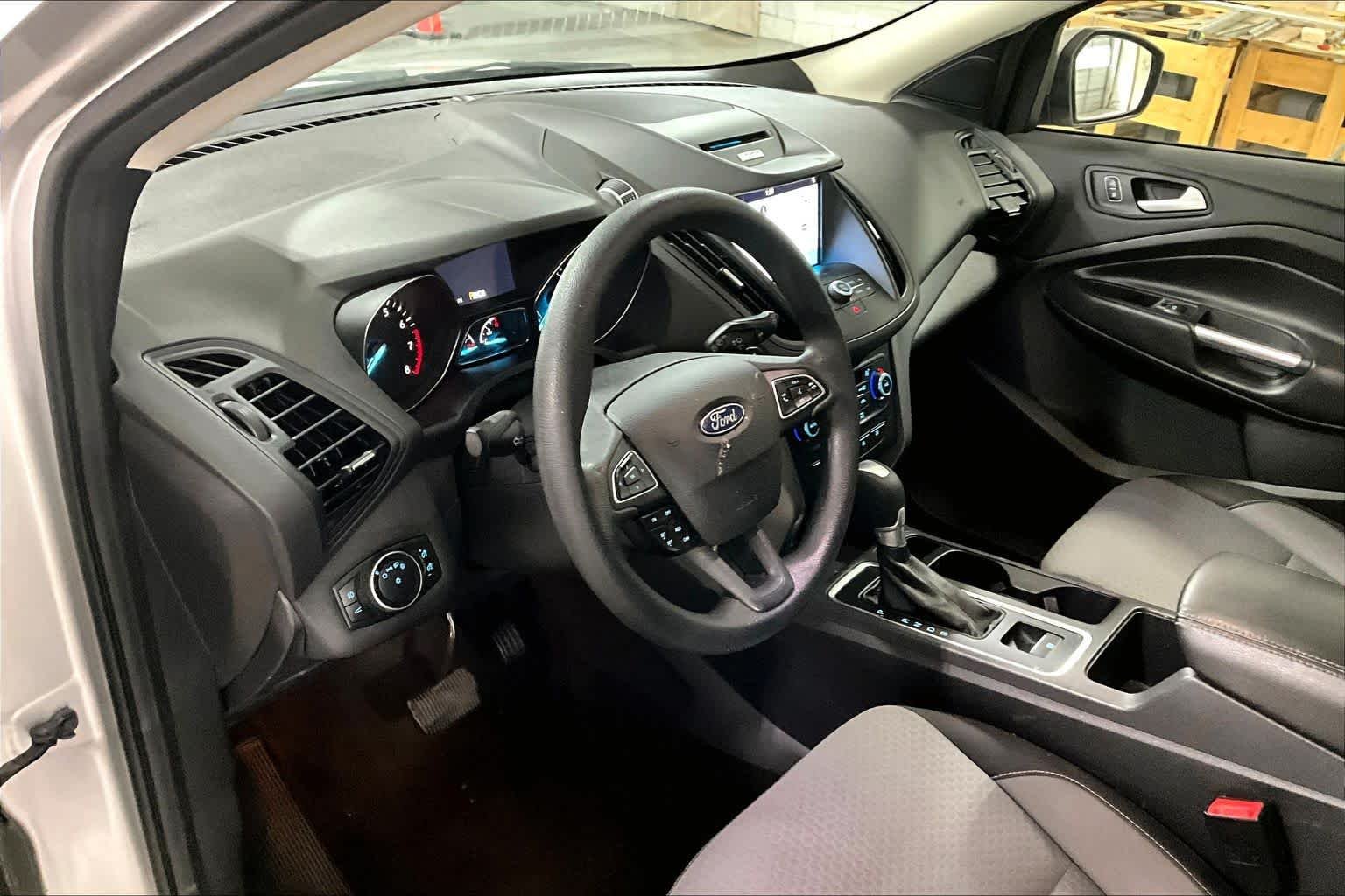 Used 2017 Ingot Silver Metallic Ford SE image 17