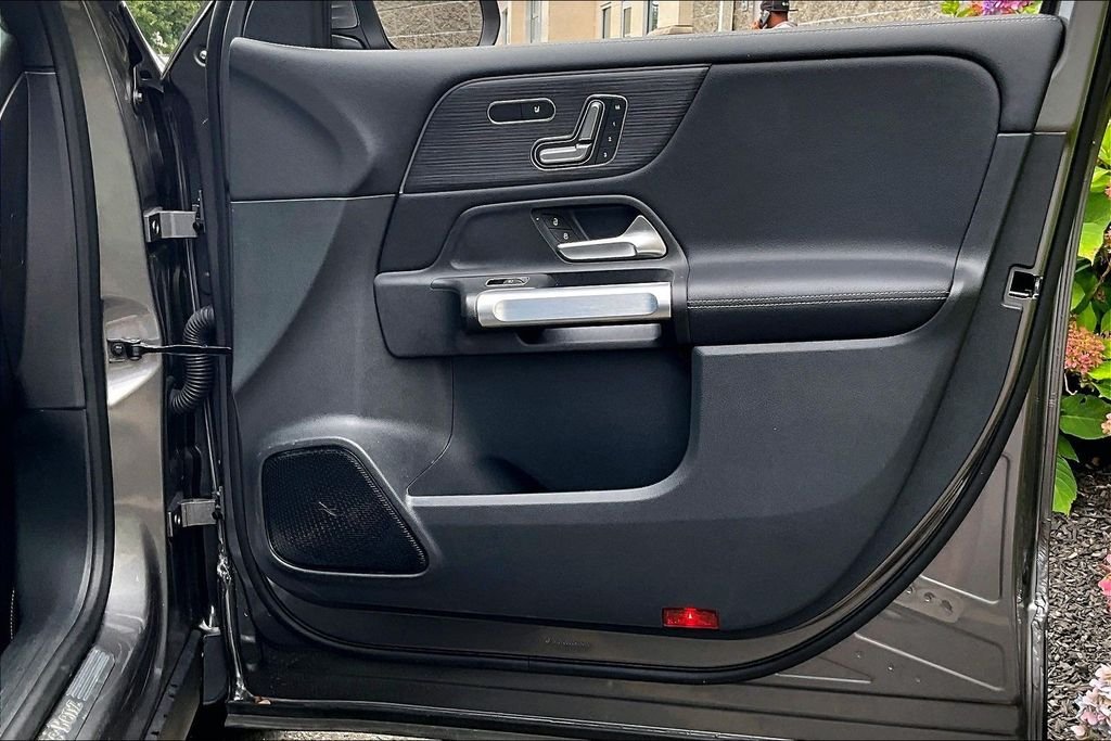 Used 2026 Gray Mercedes-Benz GLB 250 image 19