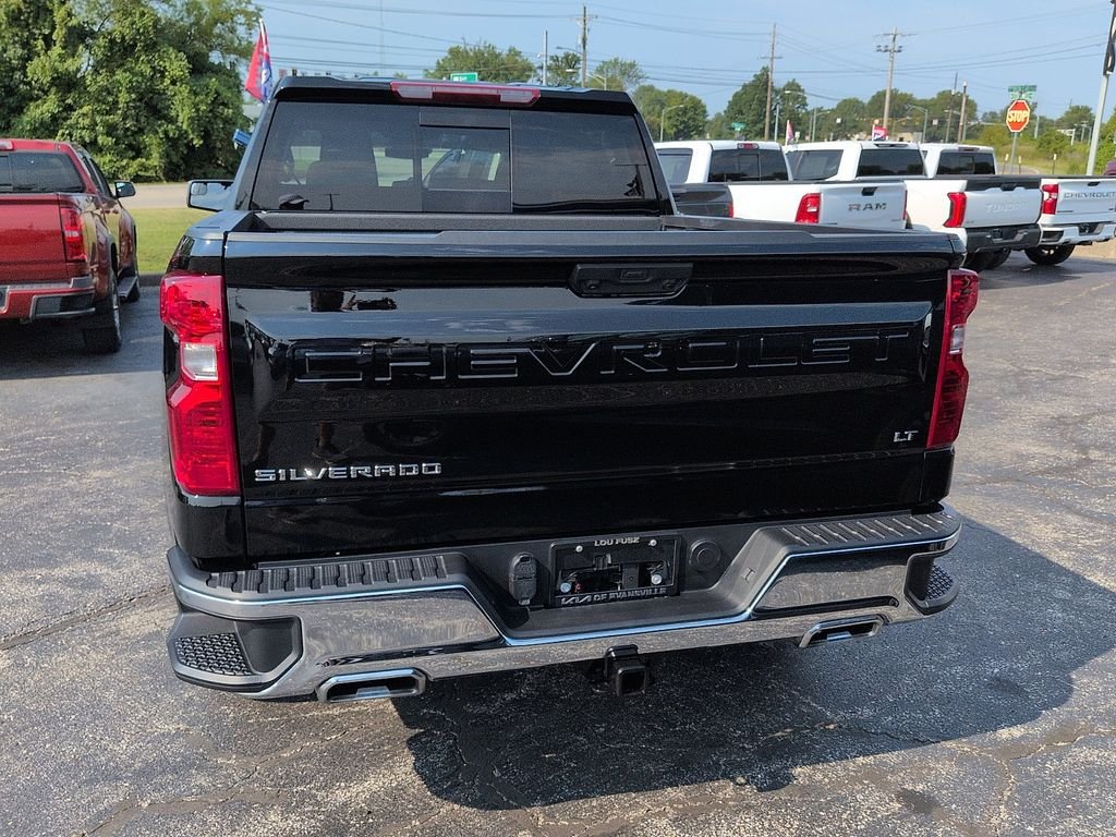 Used 2025 Black Chevrolet LT image 6