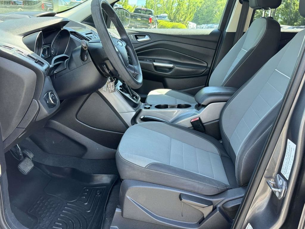 Used 2013 Gray Ford SE image 19