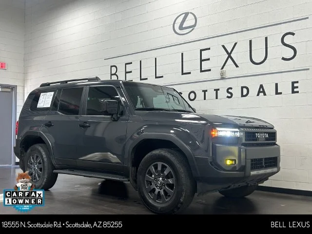 Used 2024  Toyota Base image 1