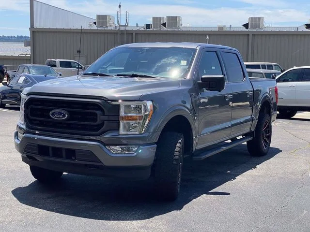 Used 2022 Gray Ford XLT image 36