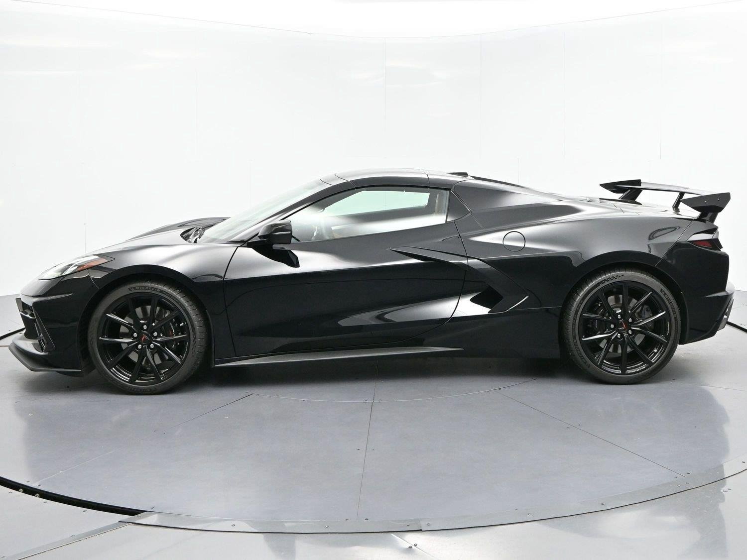 Used 2021 Black Chevrolet 3LT image 4
