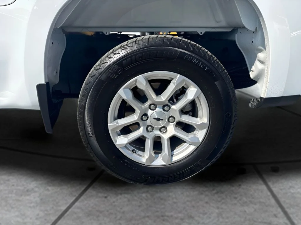 Used 2026 White Chevrolet RST image 28