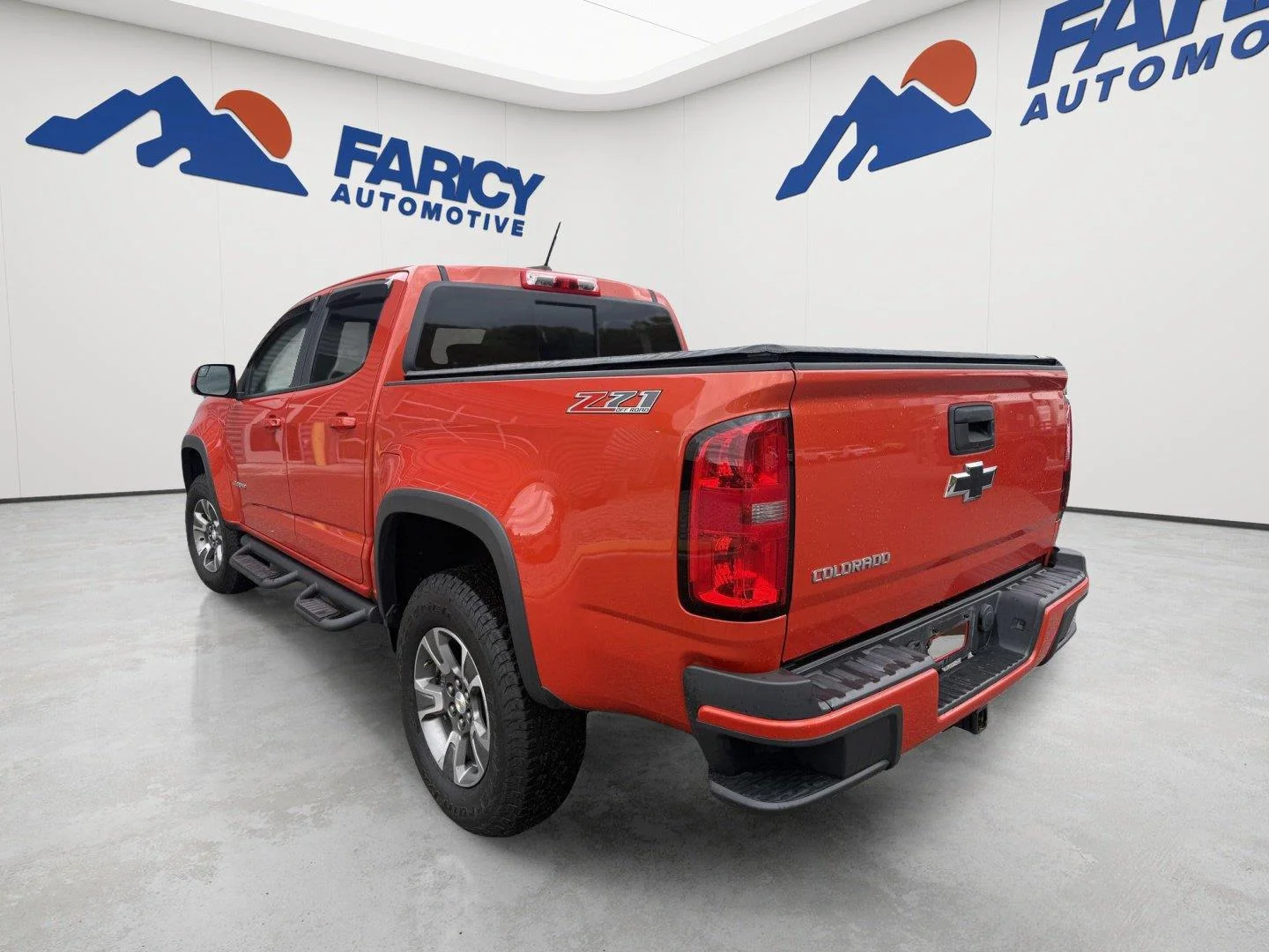 Used 2016 INFERNO ORANGE METALLIC Chevrolet 4WD Z71 image 3