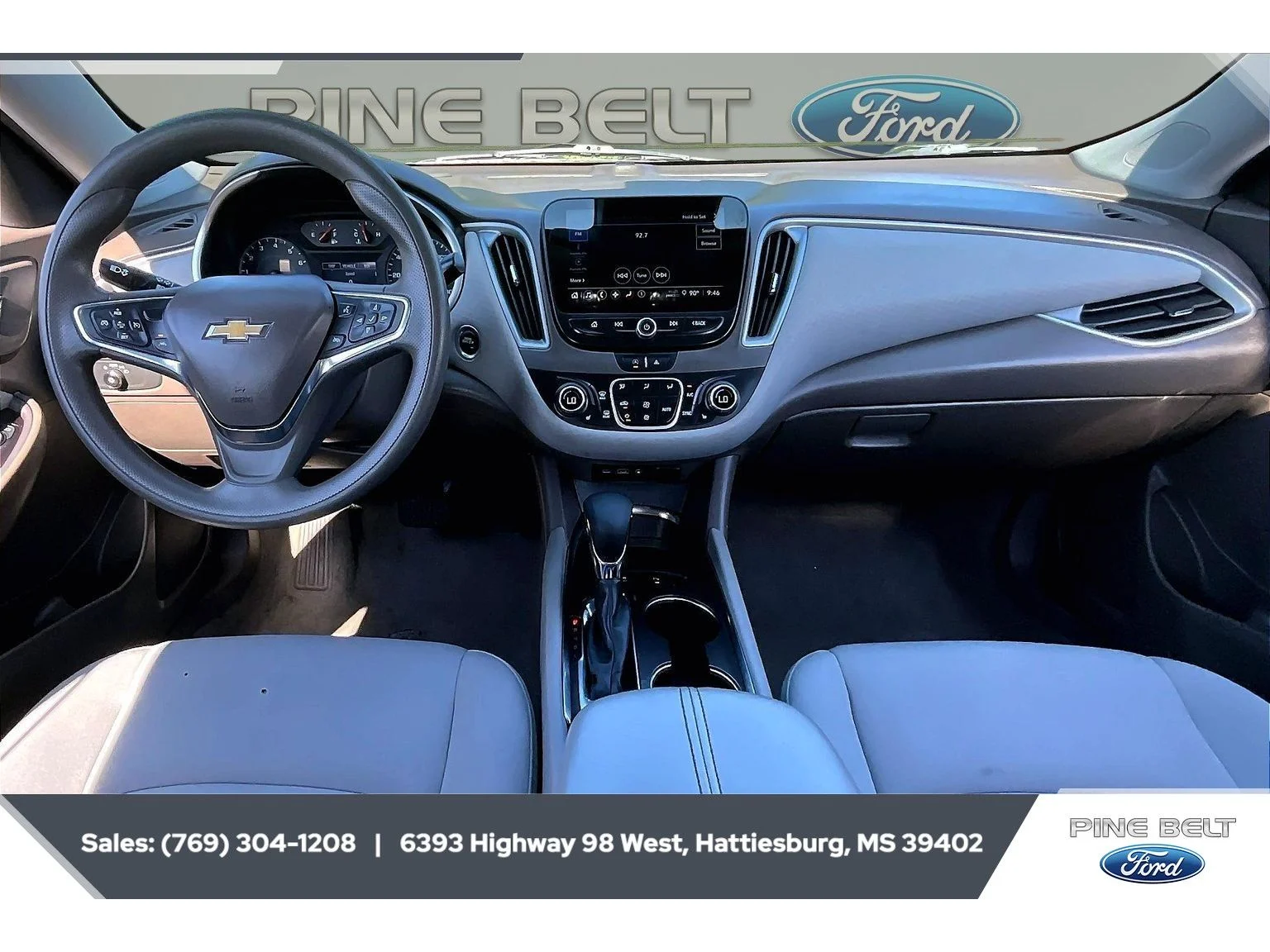 Used 2024 Lakeshore Blue Metallic Chevrolet LT image 13