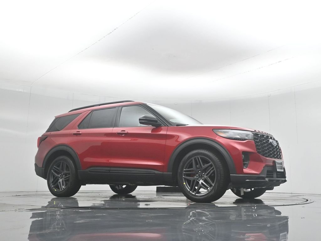 New 2026 Rapid Red Metallic Tinted Clearcoat Ford ST image 3