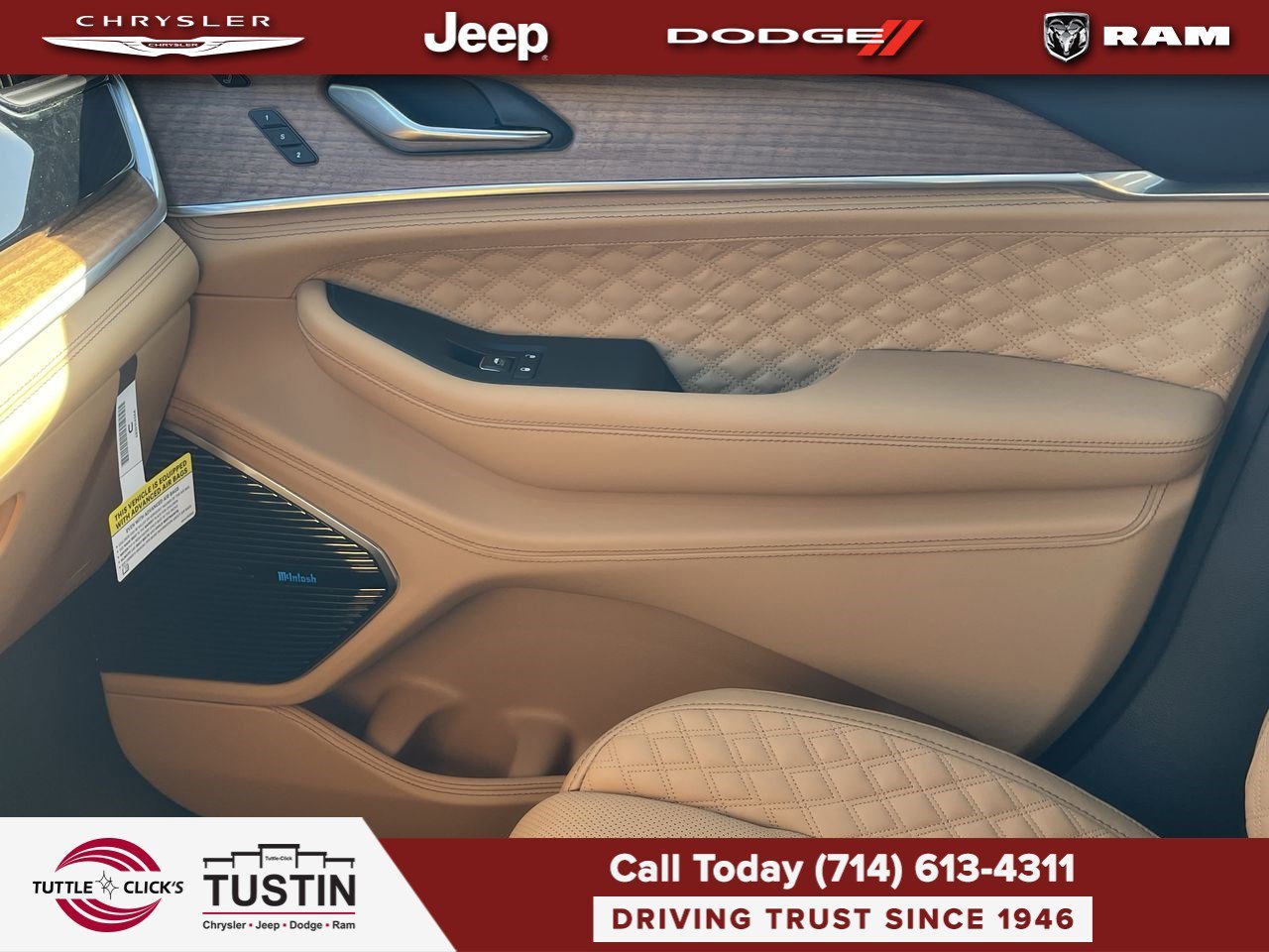 New 2026 Bright White Clear-Coat Exterior Paint Jeep Summit image 21