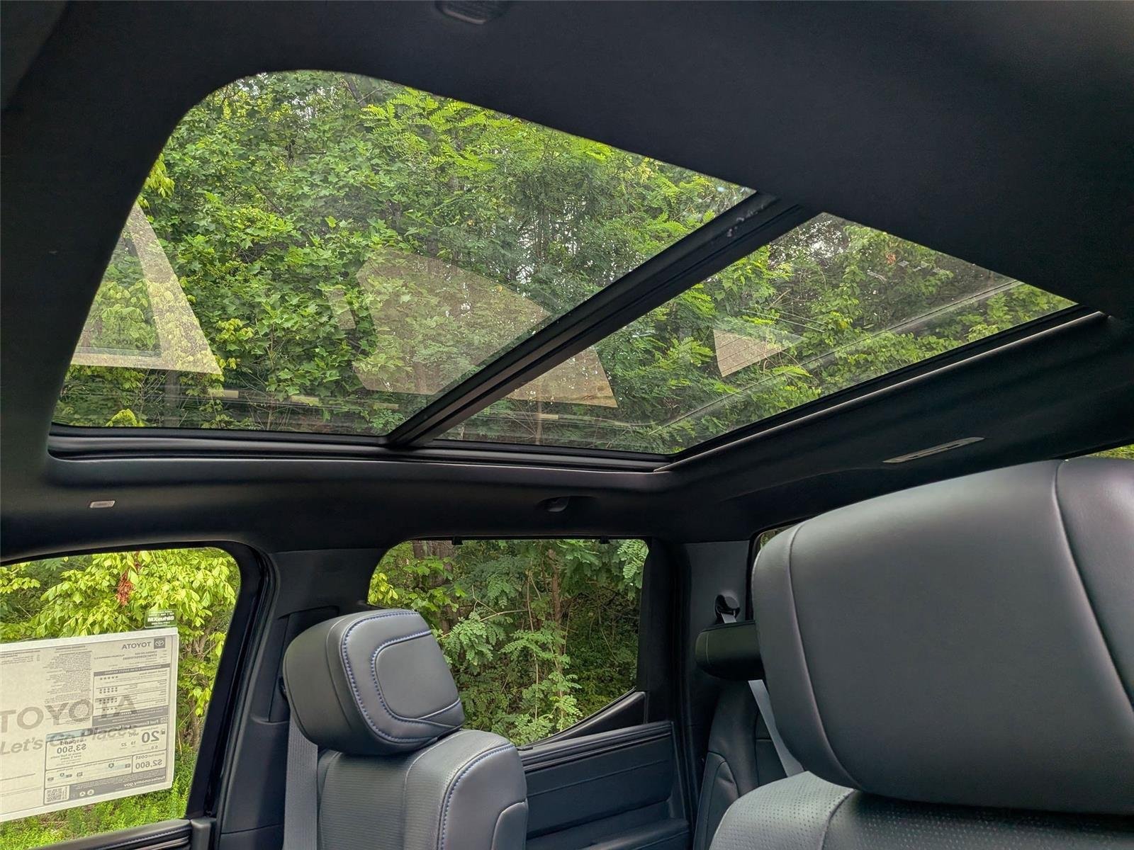 2025 Toyota Tundra Platinum - Photo 16