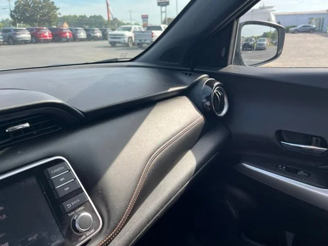 Used 2020 Gray Nissan SR image 23