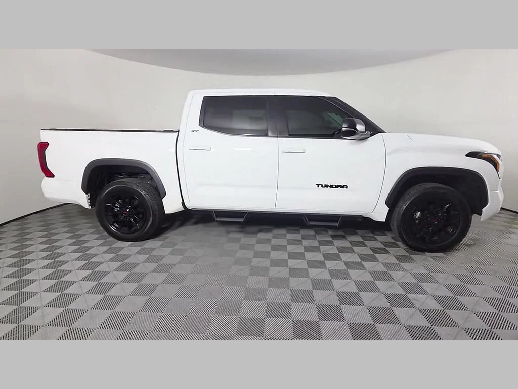 Used 2024 Ice Toyota SR5 image 37