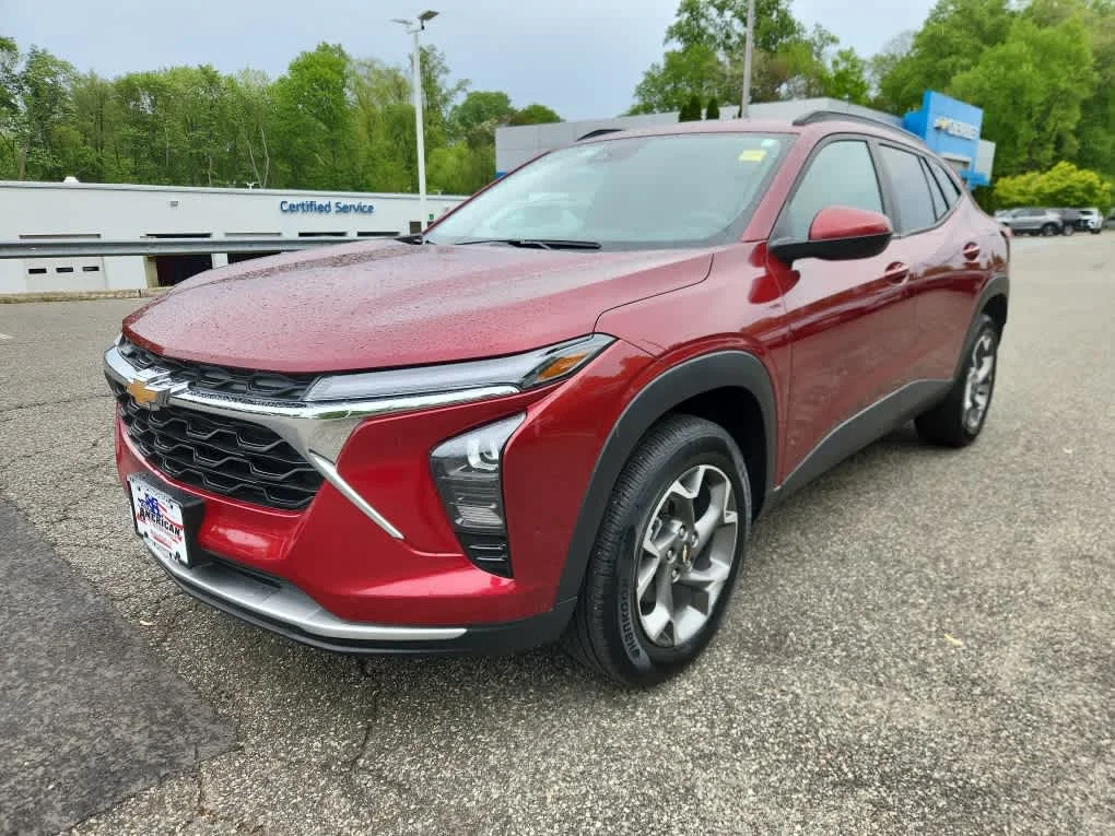 2025 Chevrolet Trax LT's photo