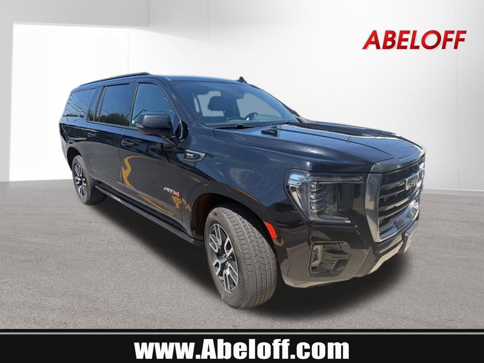 2023 GMC Yukon 4WD AT4's photo