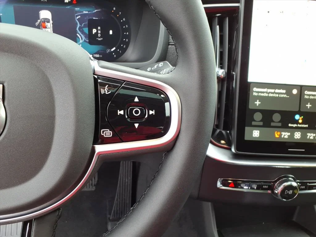 2026 Volvo XC90 Plus - Photo 16