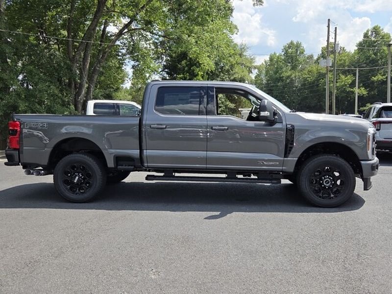 New 2026 Carbonized Gray Metallic Ford F-250® XLT image 15