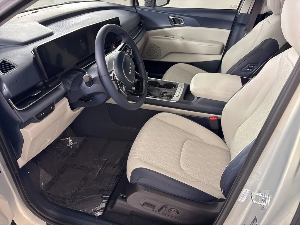 New 2026 Silver Kia EX image 28