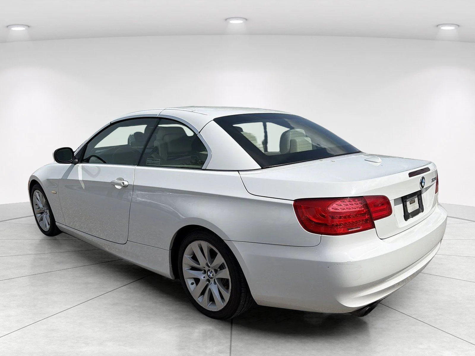 Used 2013 Alpine White BMW 328i image 6