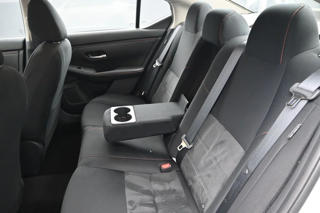 Used 2025 White Nissan SR image 17