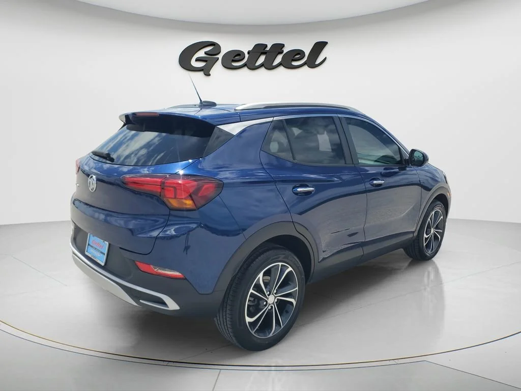Used 2023 Sapphire Metallic Buick Select image 12