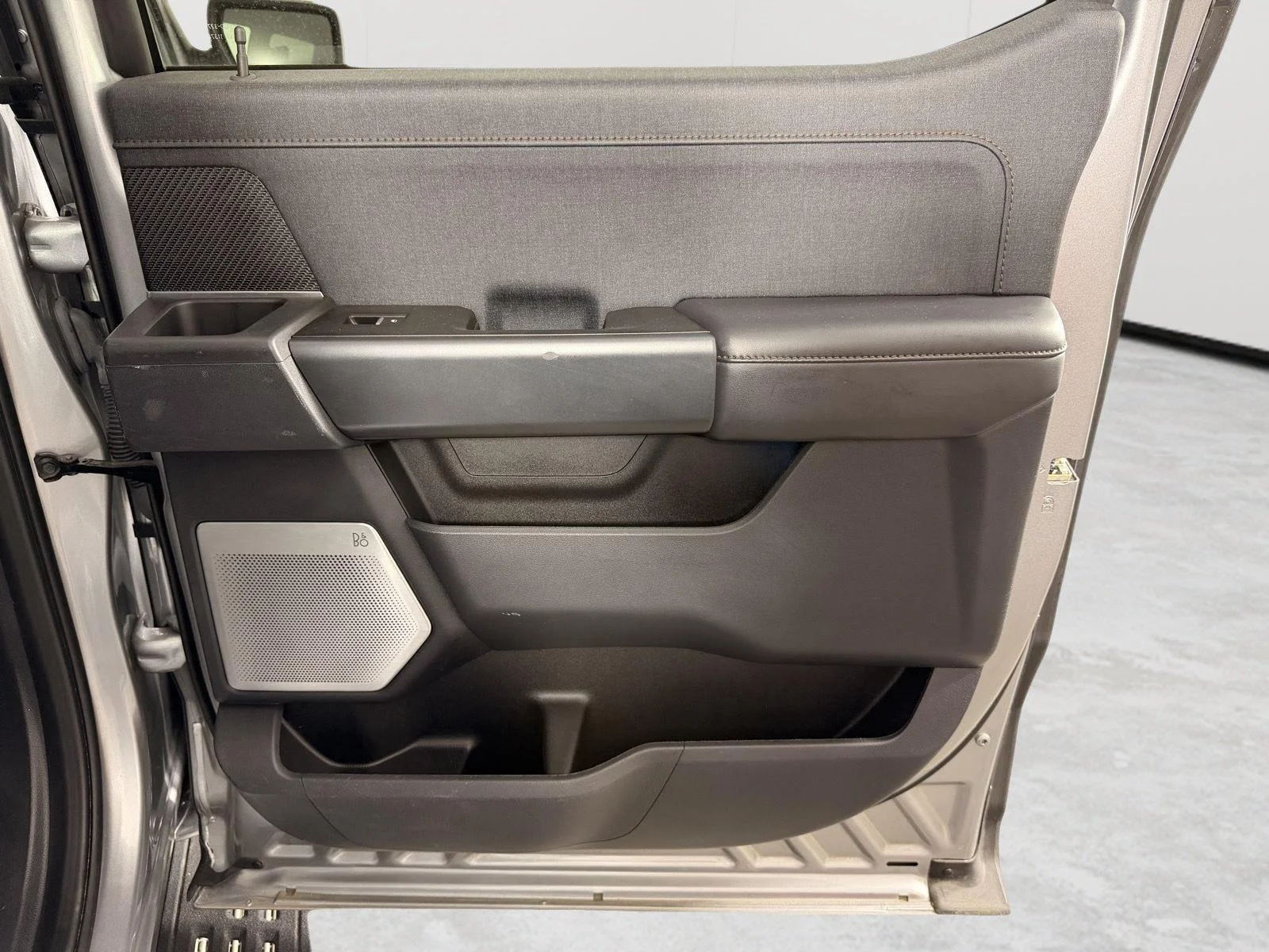 2023 Ford F-150 Raptor - Photo 22