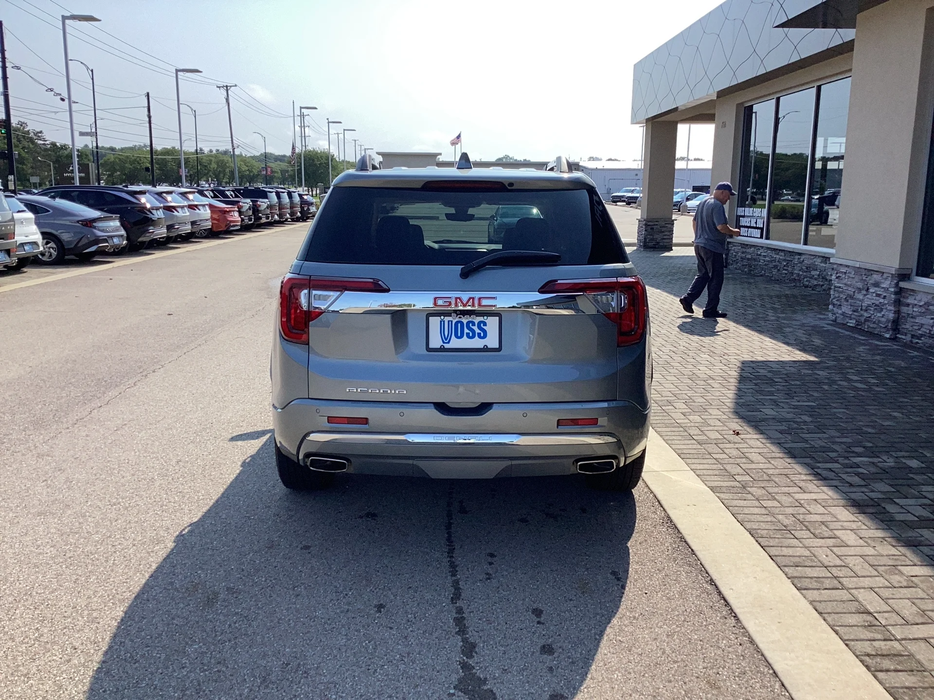 Used 2023 Sterling Metallic GMC Denali image 5