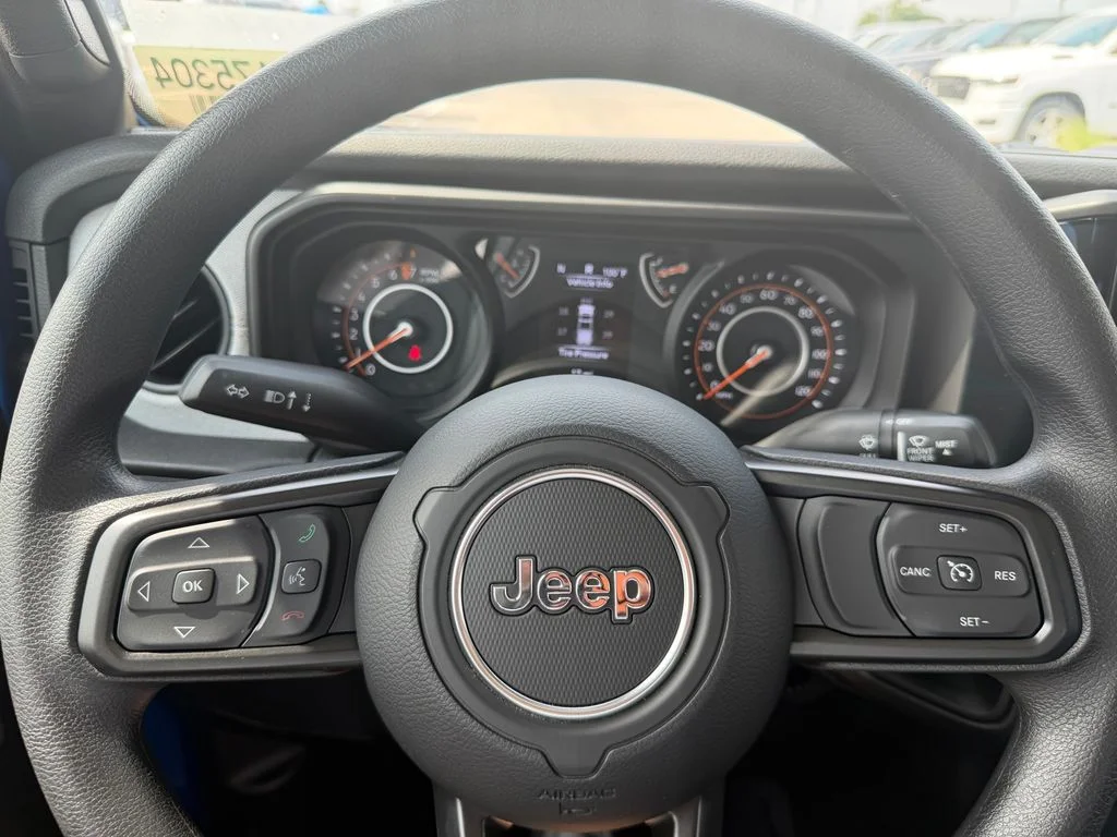 New 2026 Hydro Blue Pearl-Coat Exterior Paint Jeep Sport image 20