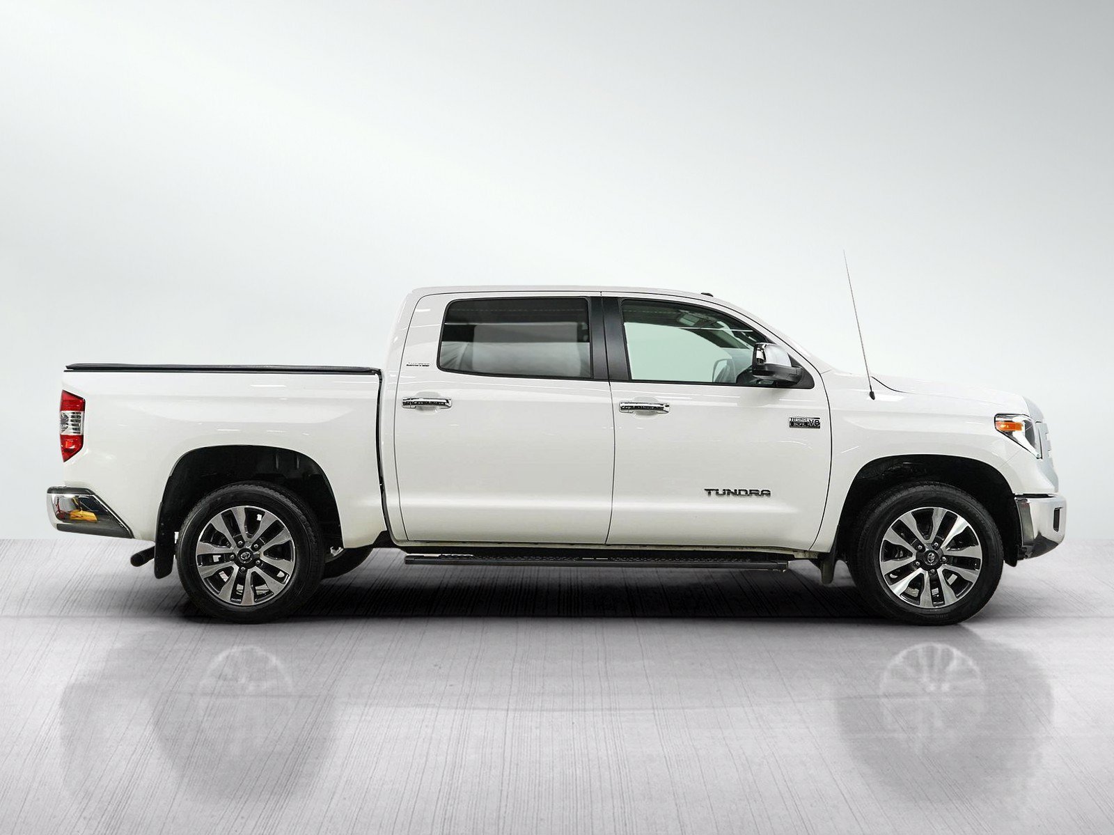 Used 2018 Super White Toyota Limited image 7