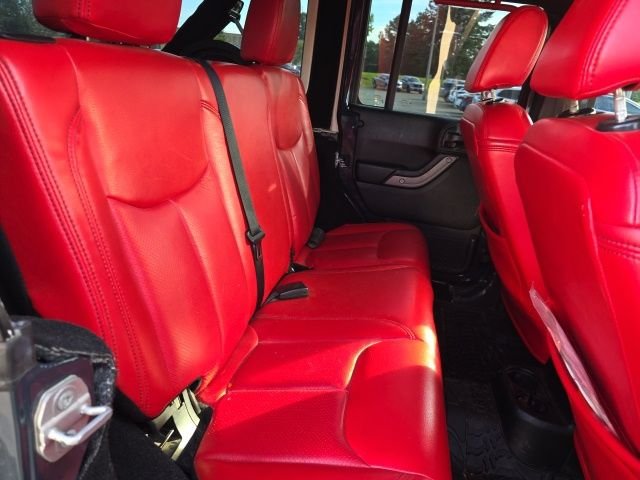 Used 2017 Gray Jeep Unlimited Sport image 13