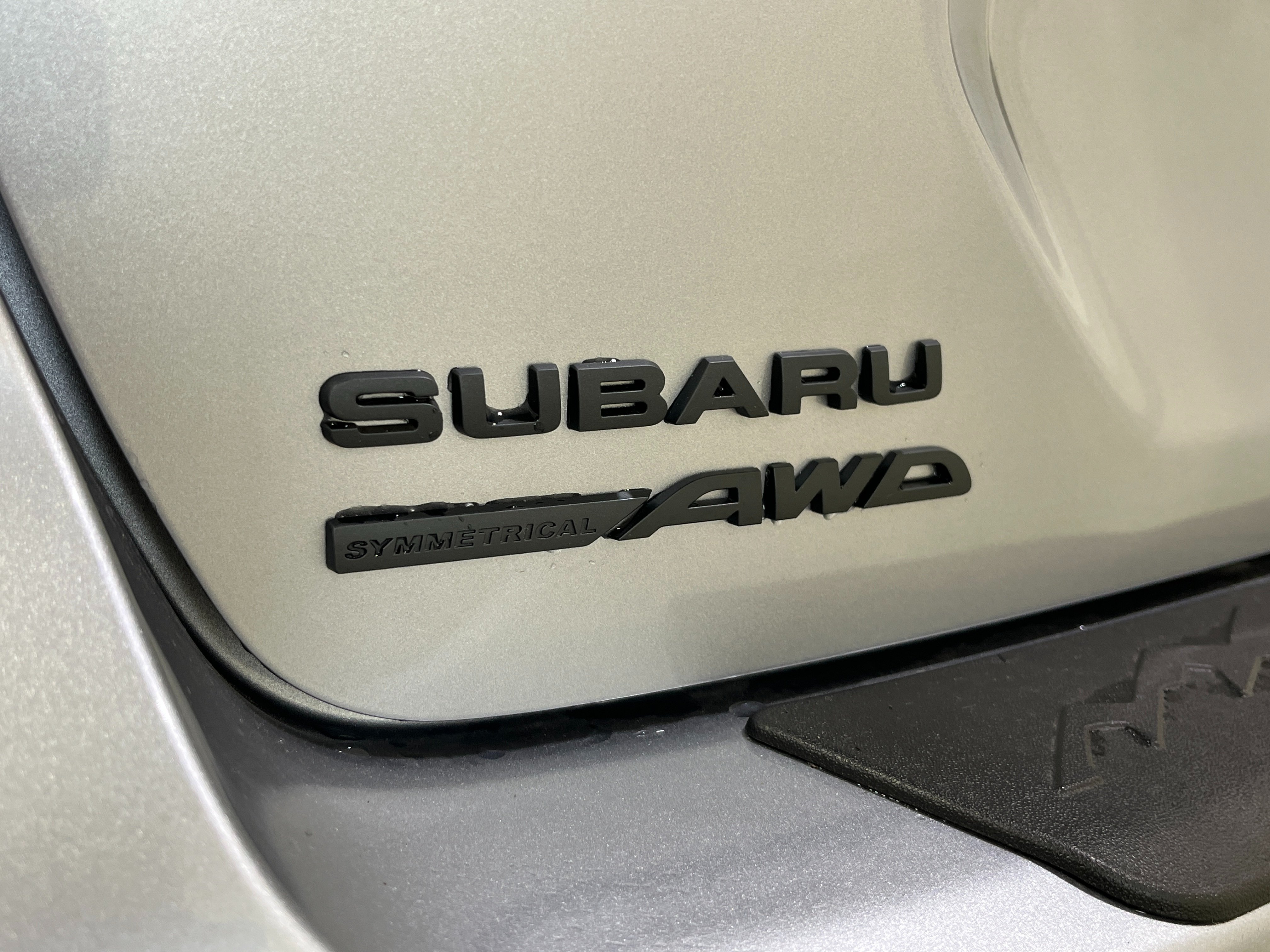 New 2026 ICE SILVER METALLIC Subaru Limited Hybrid image 9
