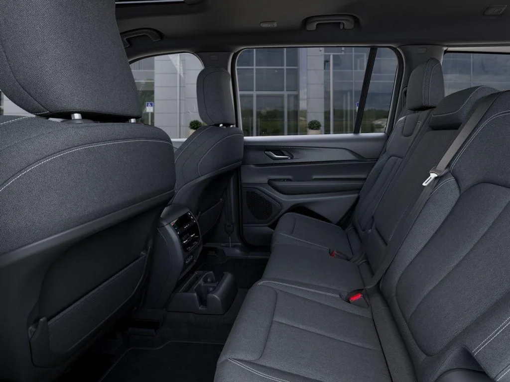 2025 Jeep Grand Cherokee L Laredo - Photo 23