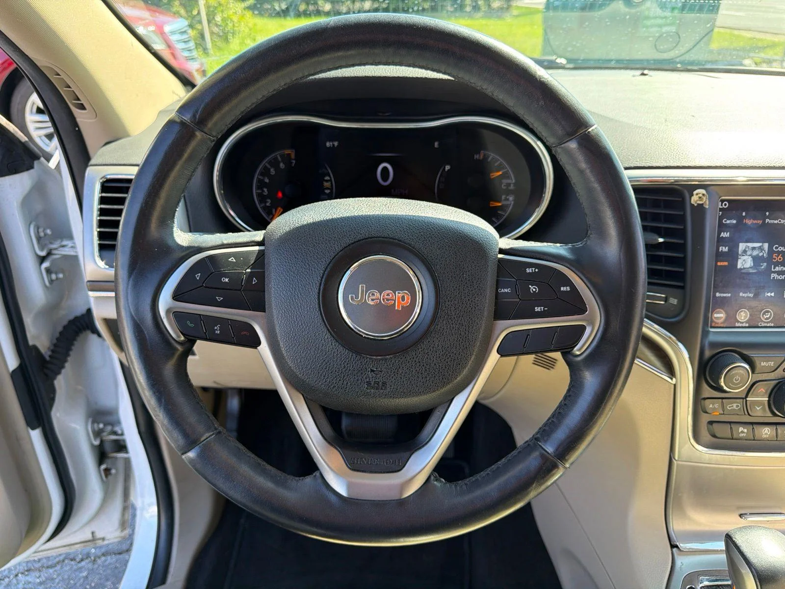 Used 2018 White Jeep Limited image 29