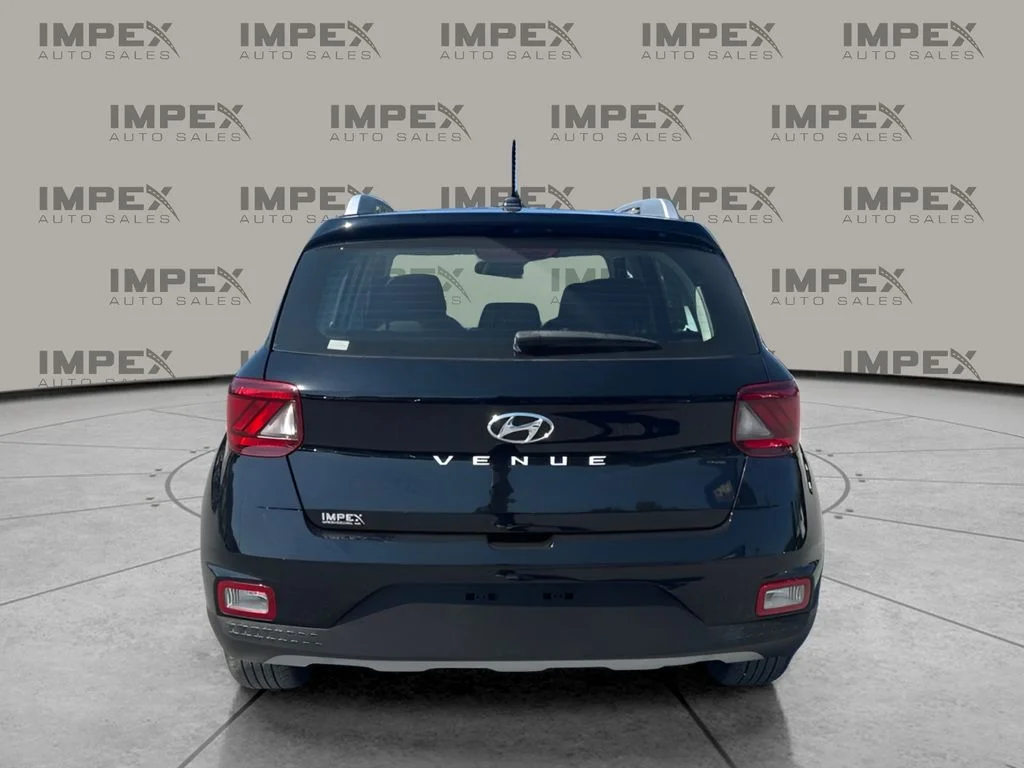 Used 2024 Black Hyundai SEL image 4