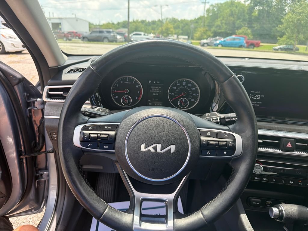 Certified Used 2024 Silver Kia EX image 10