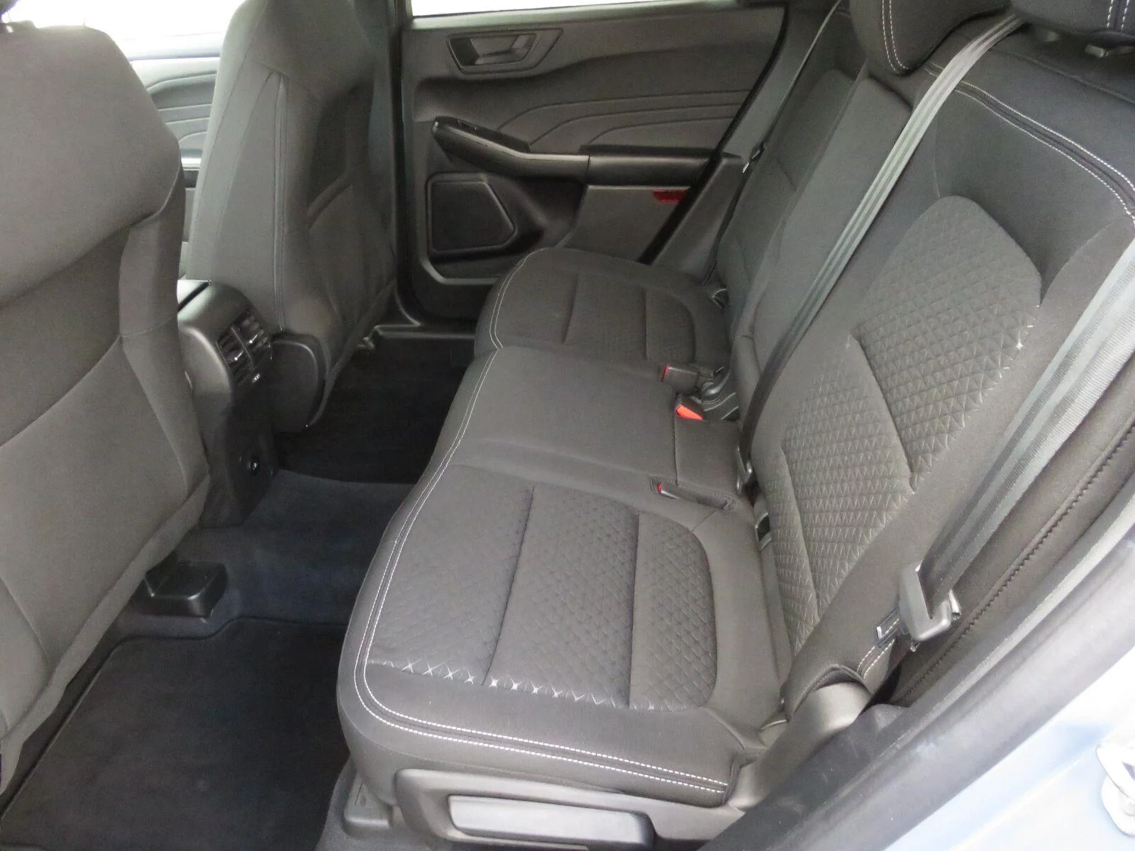 Used 2023 Vapor Blue Metall Ford Active image 22
