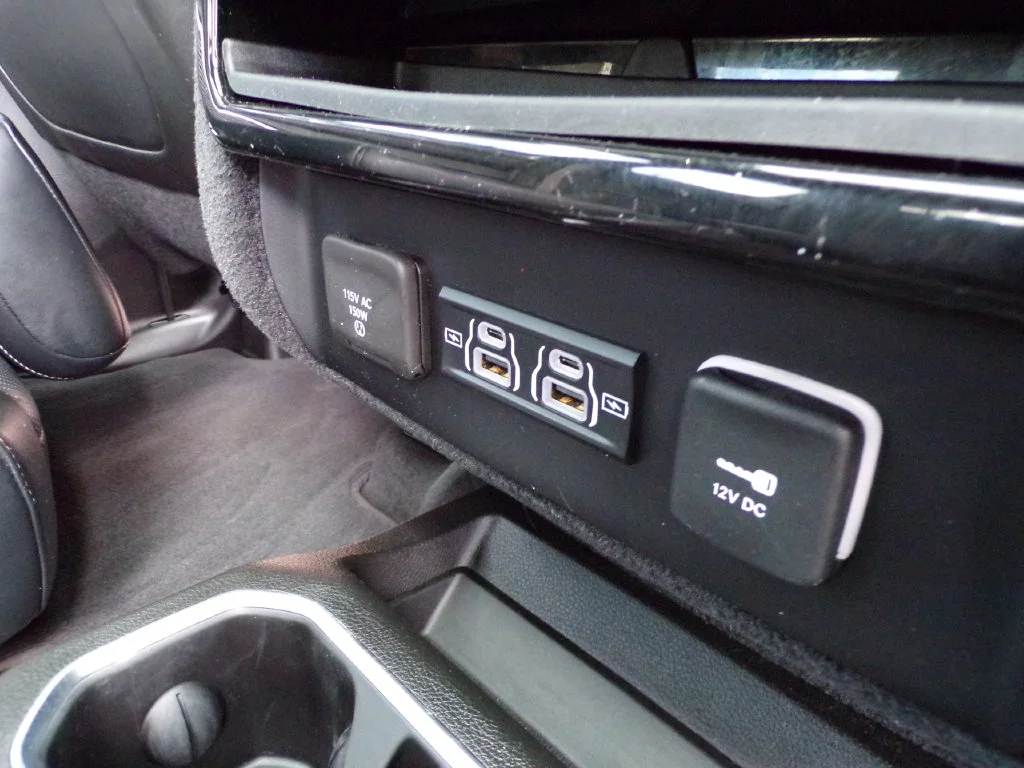 Used 2022 Black Jeep Series III image 12