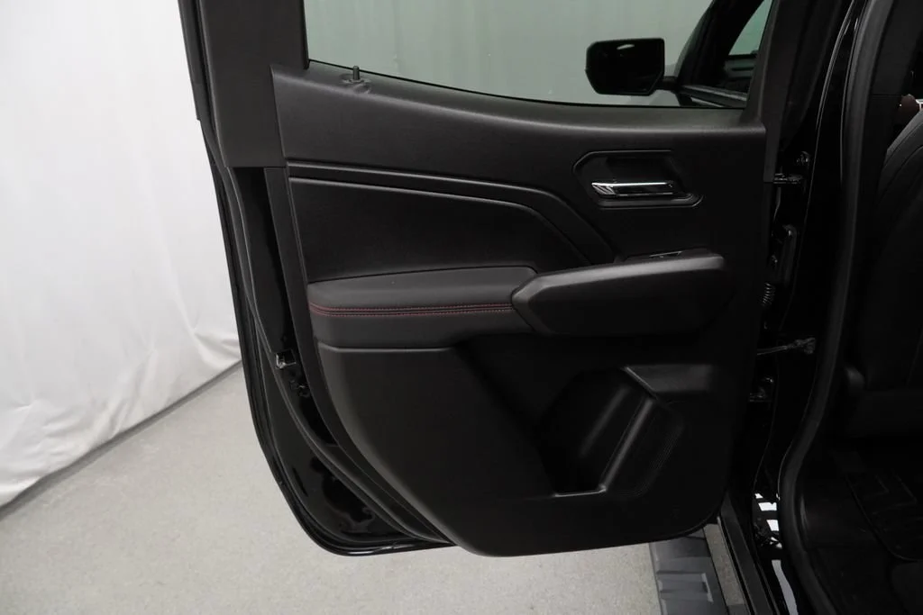 Used 2024 Black Chevrolet Z71 image 24