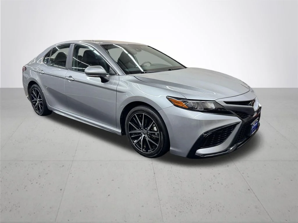 Used 2024 Silver Toyota SE image 9